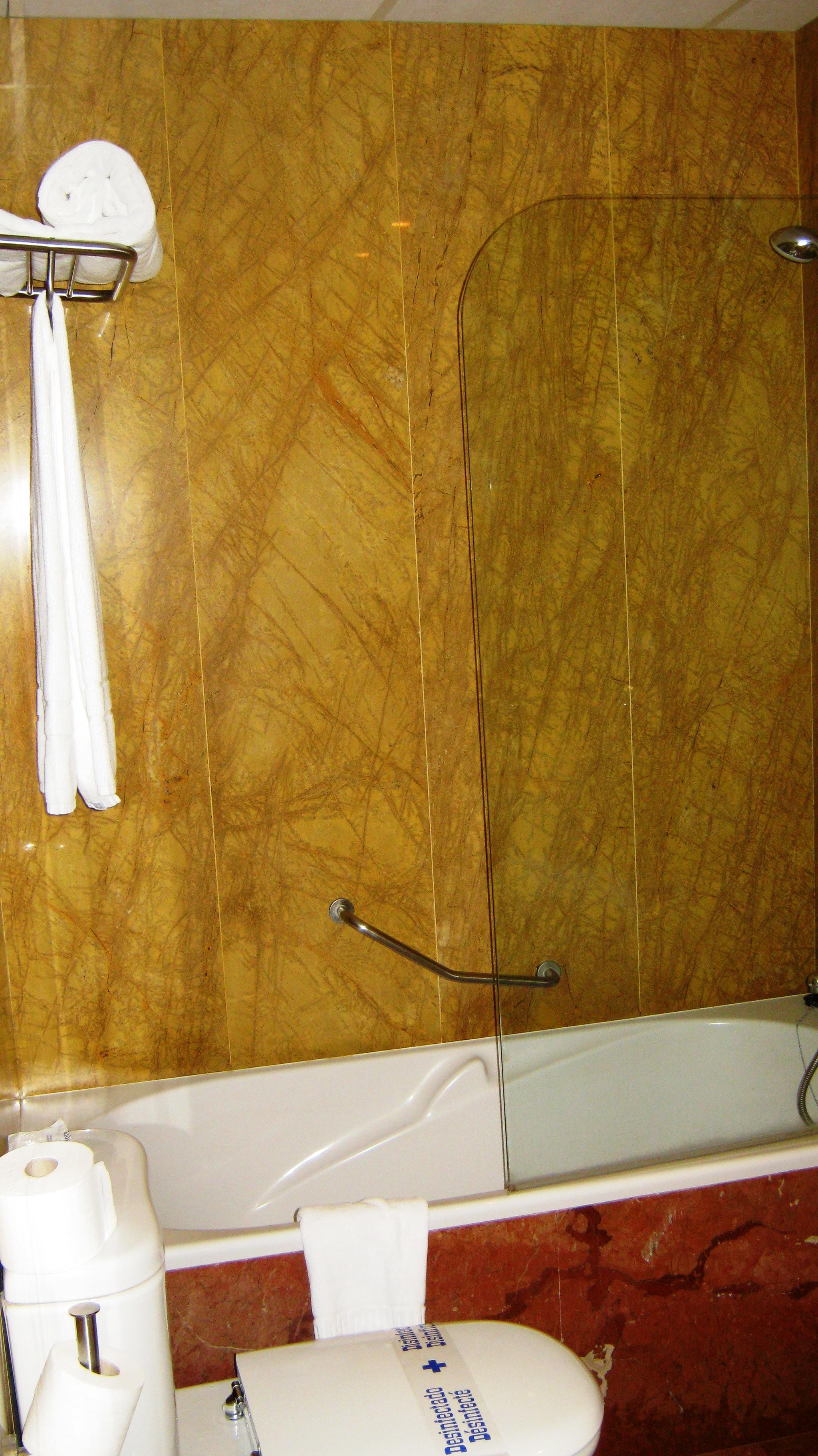 פונפרדה Hotel Aroi Bierzo Plaza מראה חיצוני תמונה
