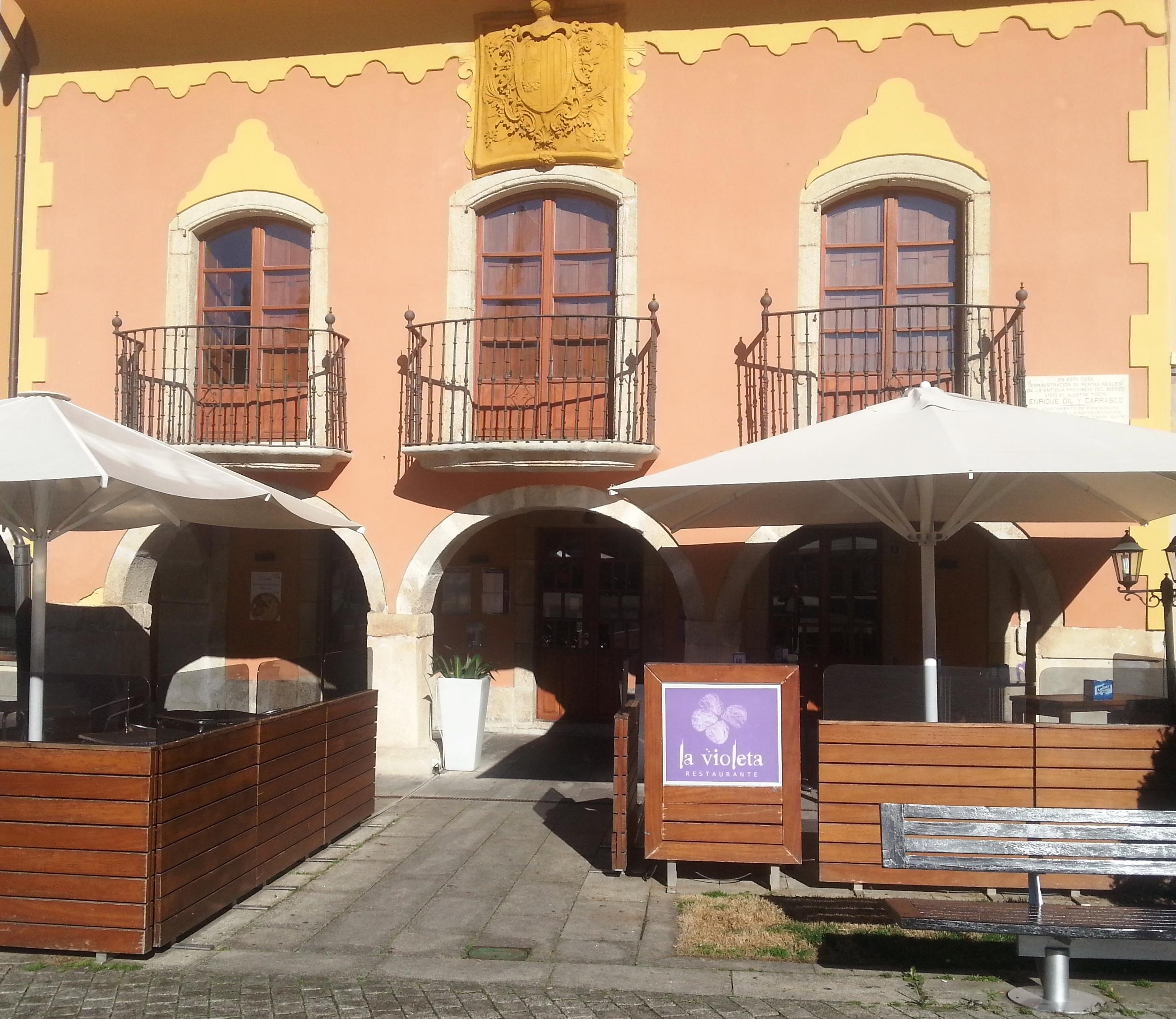 פונפרדה Hotel Aroi Bierzo Plaza מראה חיצוני תמונה