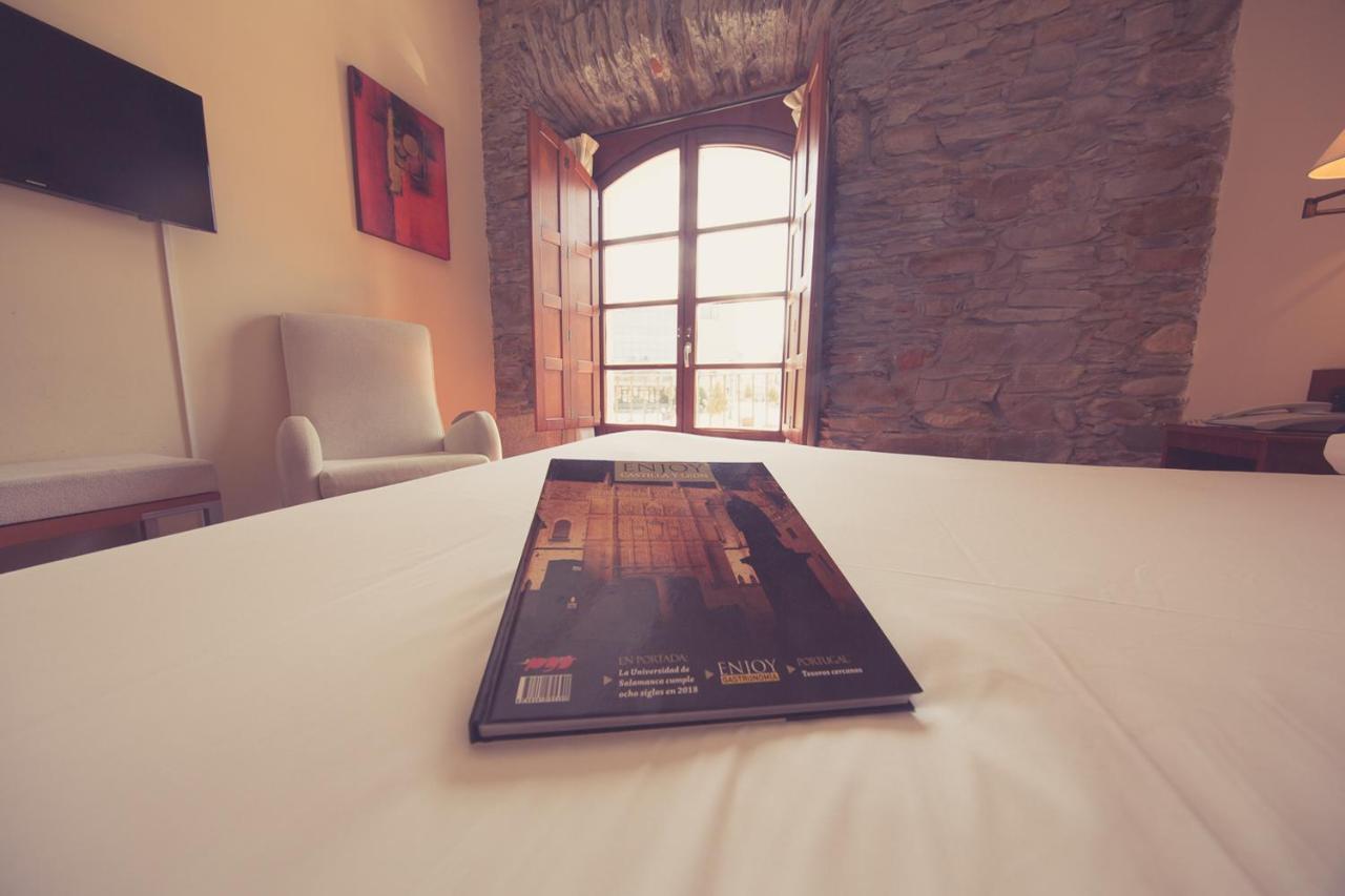 פונפרדה Hotel Aroi Bierzo Plaza מראה חיצוני תמונה